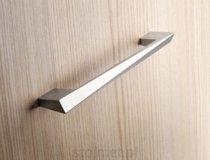 Uchwyt meblowy TRIBAL, C-3374, chrom połysk, 128 mm